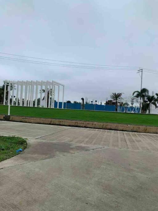 بوبال Furnished Villa Near Airport, Away From City المظهر الخارجي الصورة
